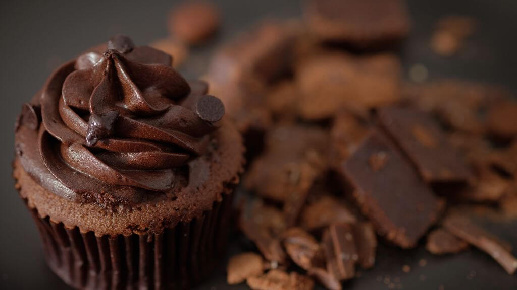 brown cupcake and chocolate